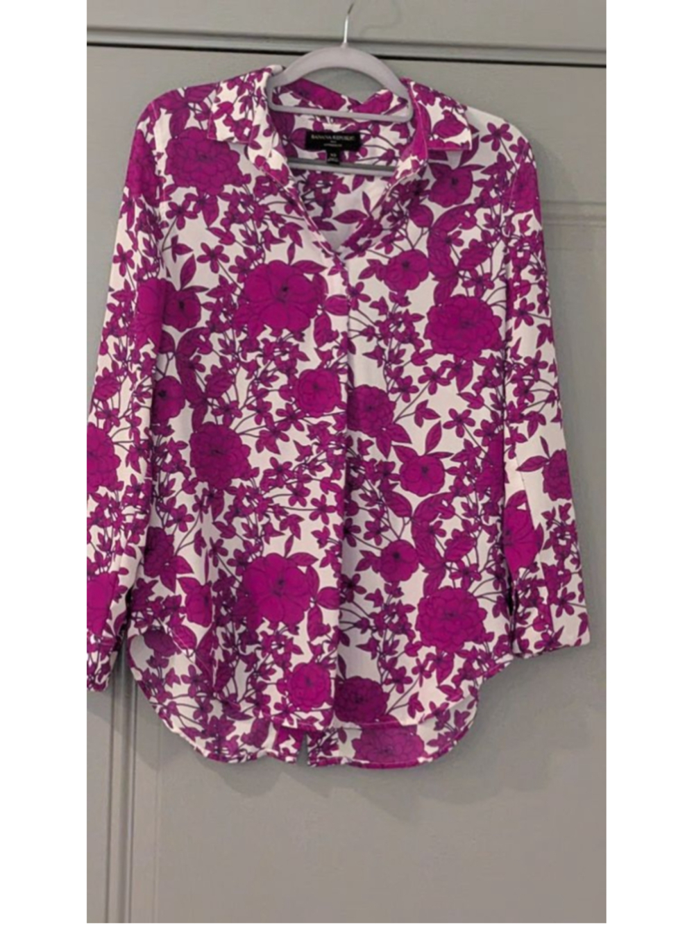 Women's Banana Republic Blouse XS Purple Floral Boyfriend Fit